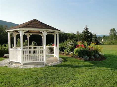 Gazebo Vs Pavilion Vs Pergola: Which One Is Right for You?