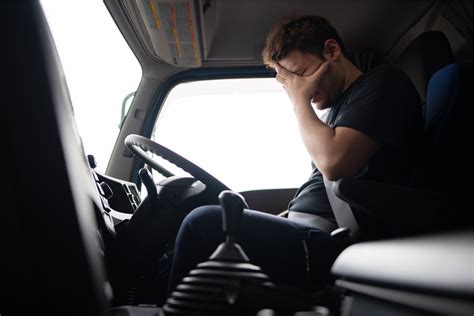 Understanding Truck Driver Fatigue And Its Dangers Henderson Taylor