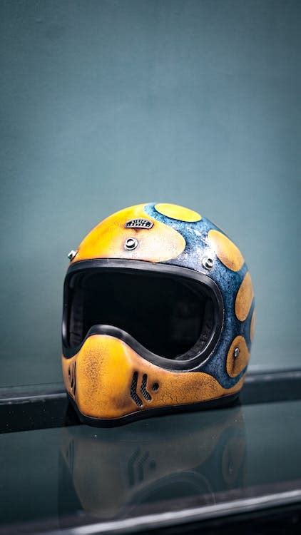 Helmet for Auto Racing · Free Stock Photo