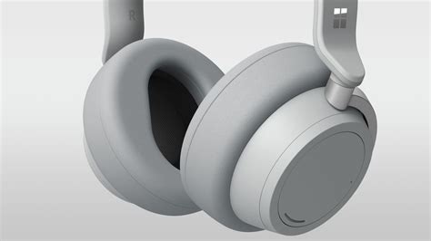 First look: Microsoft's new Surface noise-cancelling headphones ...