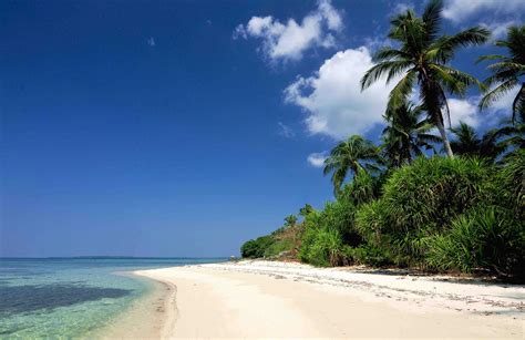 Gambar Pantai Karimun Jawa – pulp