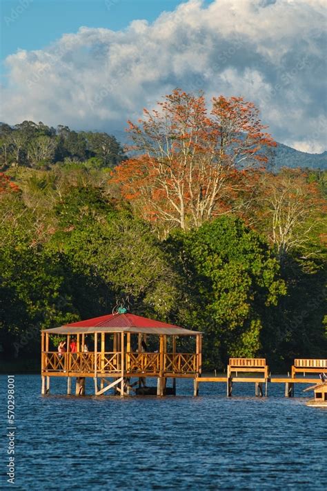 Lago de Rio Sereno provincia de Chiriquí en la República de Panamá