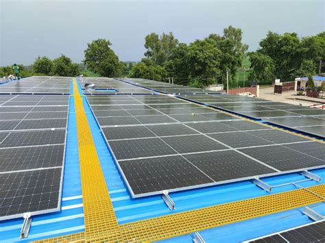 Mounting Structure Hybrid 5kw Solar Power Plant For Industrial At Rs