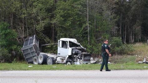 Truck Driver Hospitalized After I 75 Rollover Crash In Fort Myers