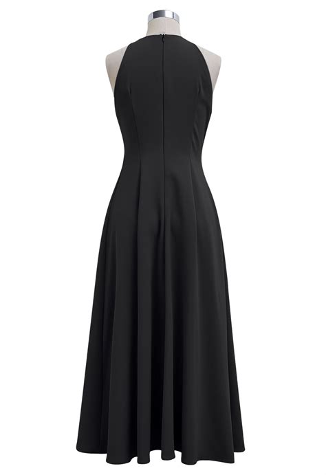 Refined Halter Neck Panelled Midi Dress In Black Retro Indie And