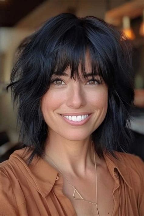 36 Shaggy Bob With Bangs Haircut Ideas For The Modern Retro Girl In