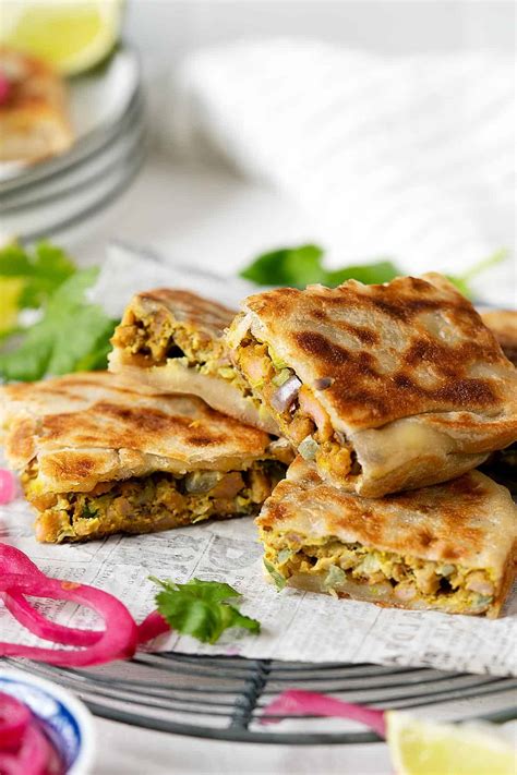 Chicken Murtabak Flatbread - El Mundo Eats