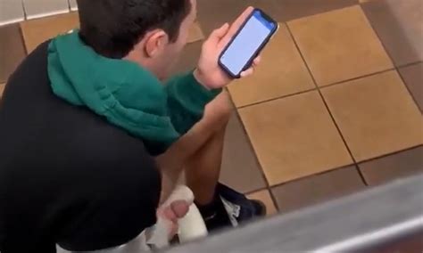 Guys Peeing In Public Spycamfromguys Hidden Cams Spying On Men