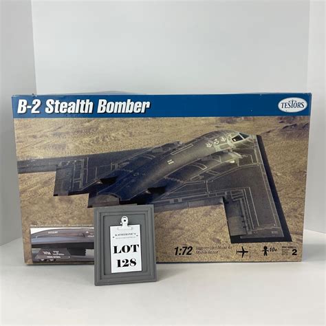 -128- MODEL | B-2 Stealth Bomber Model Kit 1:72 Scale | EstateSales.org