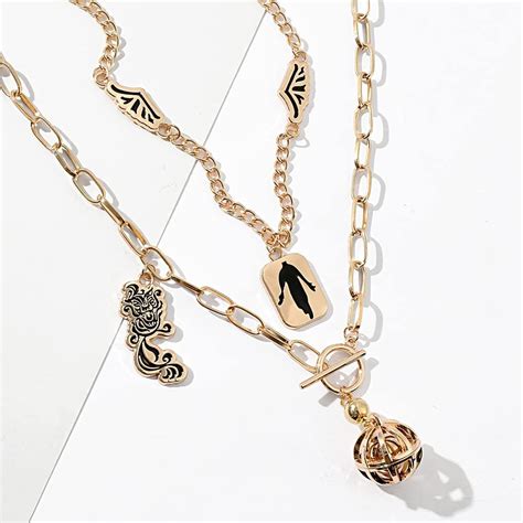 Buy Anime Tokyo Revengers Pendant Necklace Four Leaf Clover Pendant