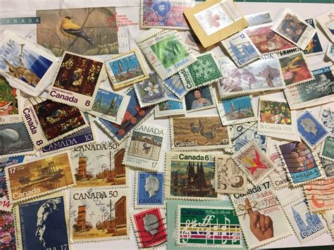 LOT OF VINTAGE CANADIAN POSTAGE STAMPS - Schmalz Auctions