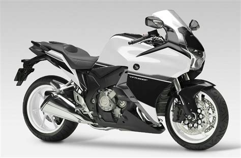 2017 Honda VFR1200X CrossTourer Review of Specs & Changes | Adventure Motorcycles | Honda-Pro Kevin