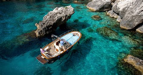 Capri aanpasbare privécruise van een halve dag met snorkelen