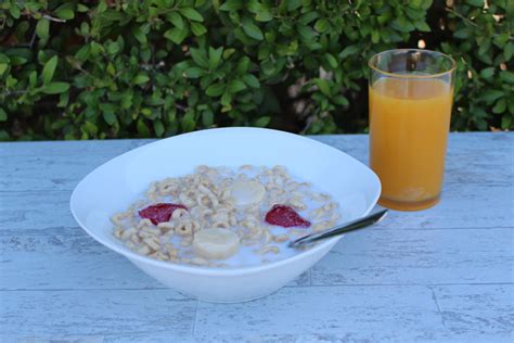 Cereal Bowl – Cheerios with Strawberries & Bananas | Just Dough It!