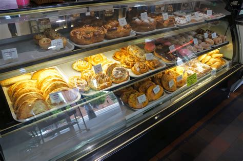Ministry of Gluttony: La Panella Bakery, Preston, Victoria (Alissa and