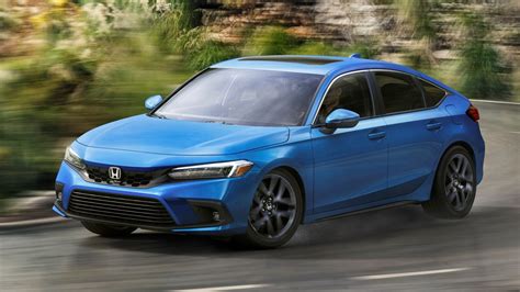 New 2022 Honda Civic hatchback revealed with manual option, two engines ...