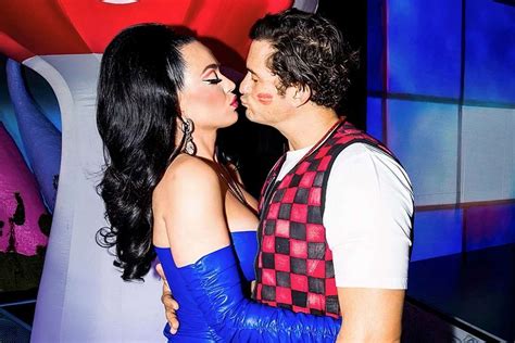 Katy Perry Kisses Orlando Bloom at New Year's Eve Playland Party