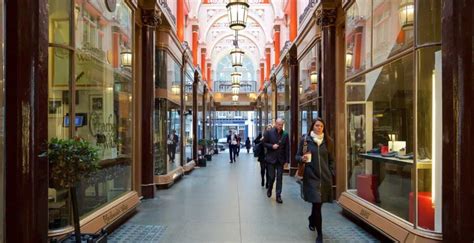 Where to Stay in London for Shopping? 10 Best Spots - Sanctum