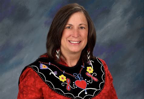 Lynn Malerba 08 Mpa Named First Native American United States