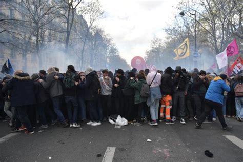 Al Menos Detenidos En Par S En Nuevas Protestas Contra La Reforma De