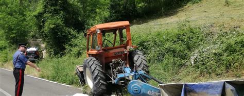 Infortunio Sul Lavoro Reggio Emilia Muore Schiacciato Dal Trattore