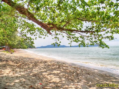 A Peaceful Trip To Teluk Senangin Beach, Lumut