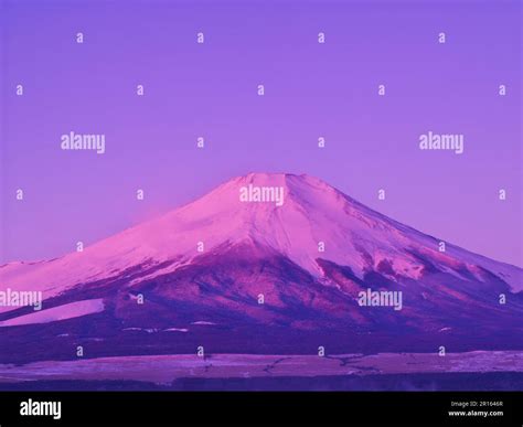 Fuji from Lake Yamanaka Stock Photo - Alamy