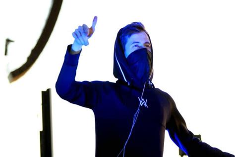 Alan Walker Undang Guru Medan Dan Murid Muridnya Tampil Di Walkerworld