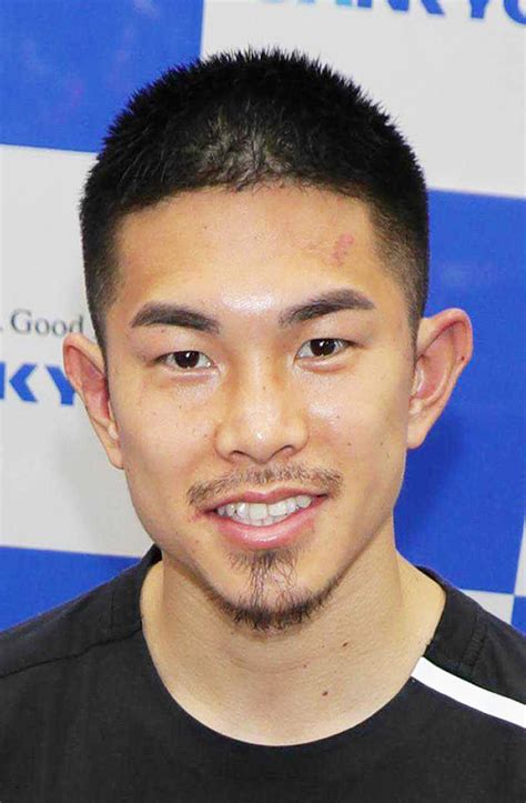 世界4階級制覇・井岡一翔が大みそかに初防衛戦 世界1位シントロンと新たな1ページ刻む スポーツ報知