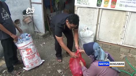 Dorong Warga Peduli Lingkungan Warga Di Bojonegoro Inisiasi Sampah