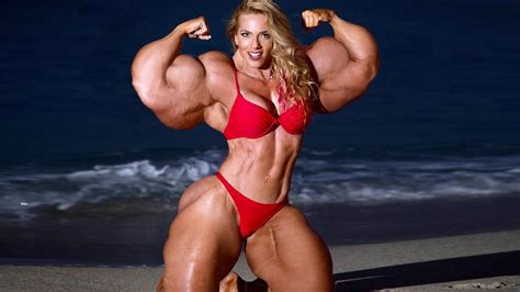 Muscle Girl Erica Cordie Flexing On The Beach Fitness Model Ifbb Pro Womans Bodybuilding