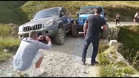 Fuoristrada In Bilico Da Un Ponte In Quota Della Limone Monesi La Stampa