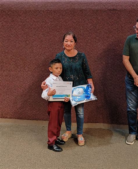 Premiación Del Concurso De Dibujo Y Pintura Infantil Y Juvenil Del