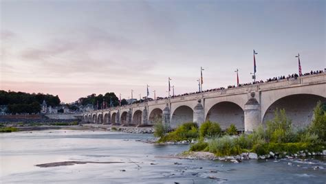 Histoire En Touraine Leffondrement Du Pont Wilson Ici