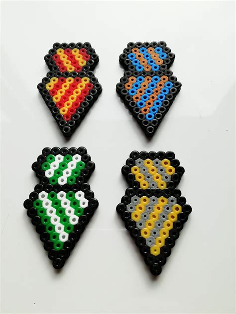 Harry Potter Pixel Art Magnet Badge Pin Or Keyring Hogwarts House