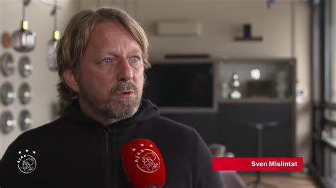 Sam Van Raalte On Twitter Wat Een Verademing Om Weer Een Voetbaldirecteur Bij Ajax Te Zien Die