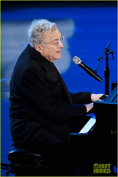 Randy Newman Performs 'I Can't Let You Throw Yourself Away' at Oscars ...