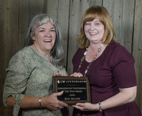 Uinta County Administrative Assistant Receives Uw Extension High Honor