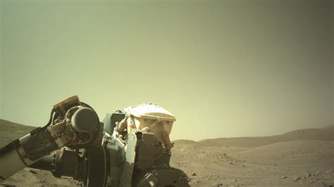 Nasa Mars Perseverance Rover Tracking Martian Surface R Nasa Spacenuts