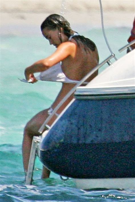 Beach Wear Topless Pippa Middleton’s Bikini Photos