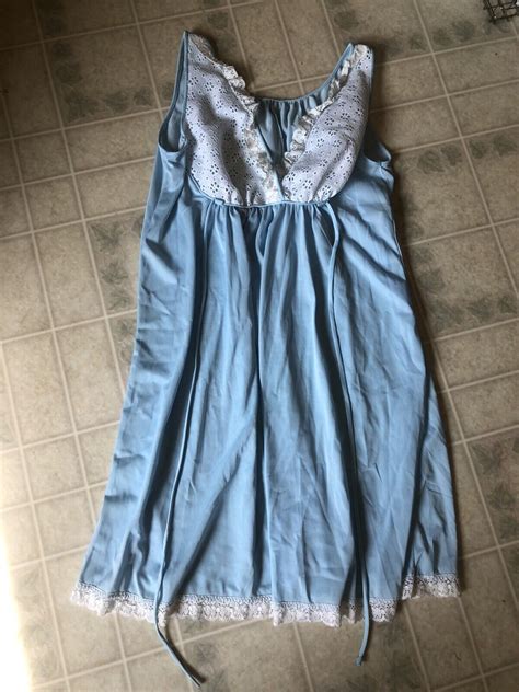 Vintage Miss Elaine Nightgown Lace Eyelet Bodice Siz Gem