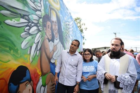 Missa marca início da Festa de Santa Dulce dos Pobres presença do