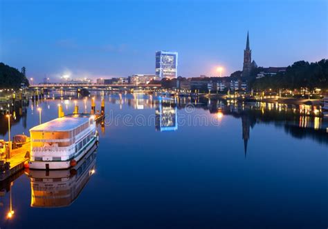 Река Weser, Бремен, Германия Стоковое Фото - изображение насчитывающей ...