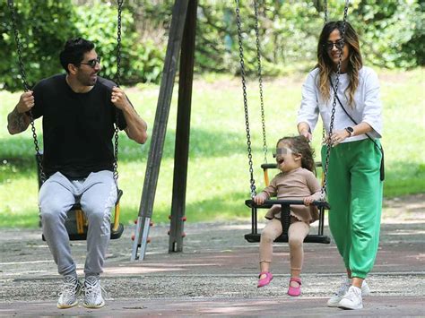 Giorgia Palmas E Filippo Magnini Al Parco Con Mia E Imprevisto