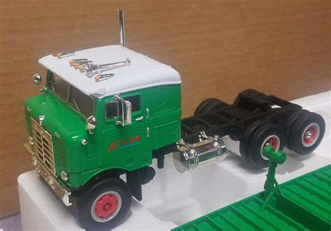 First Gear Kenworth Bull Nose Atlas Van Lines Tractor