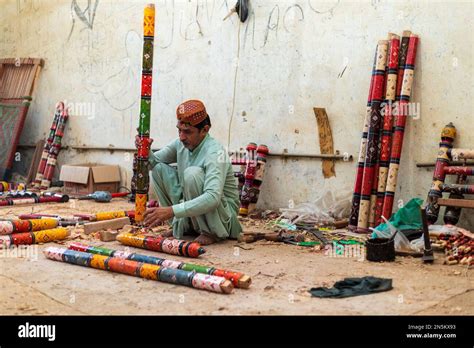 Hala Sindh 2022 Man Wearing Traditional Sindhi Cap Making Colorful