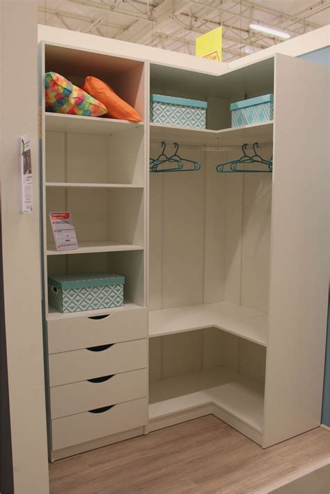 16 Ideas To Cut Corners With Your Corner Closet