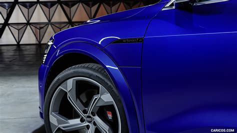 Audi SQ8 Sportback e-tron | 2024MY quattro (Color: Ultra Blue metallic) | Detail