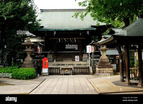 The Gojo Tenjin Shrine Stock Photo Alamy