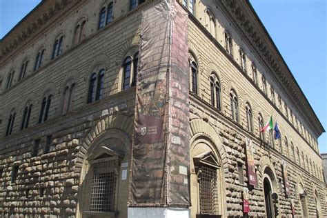 Florence Self Guided Walking Tour And Scavenger Hunt Walk A History